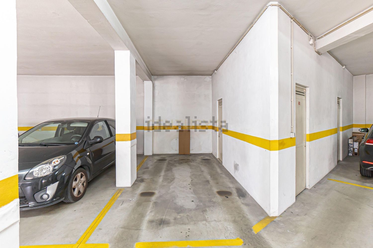 出租公寓 t2在Avenida Dom João I, 689 - 停车位