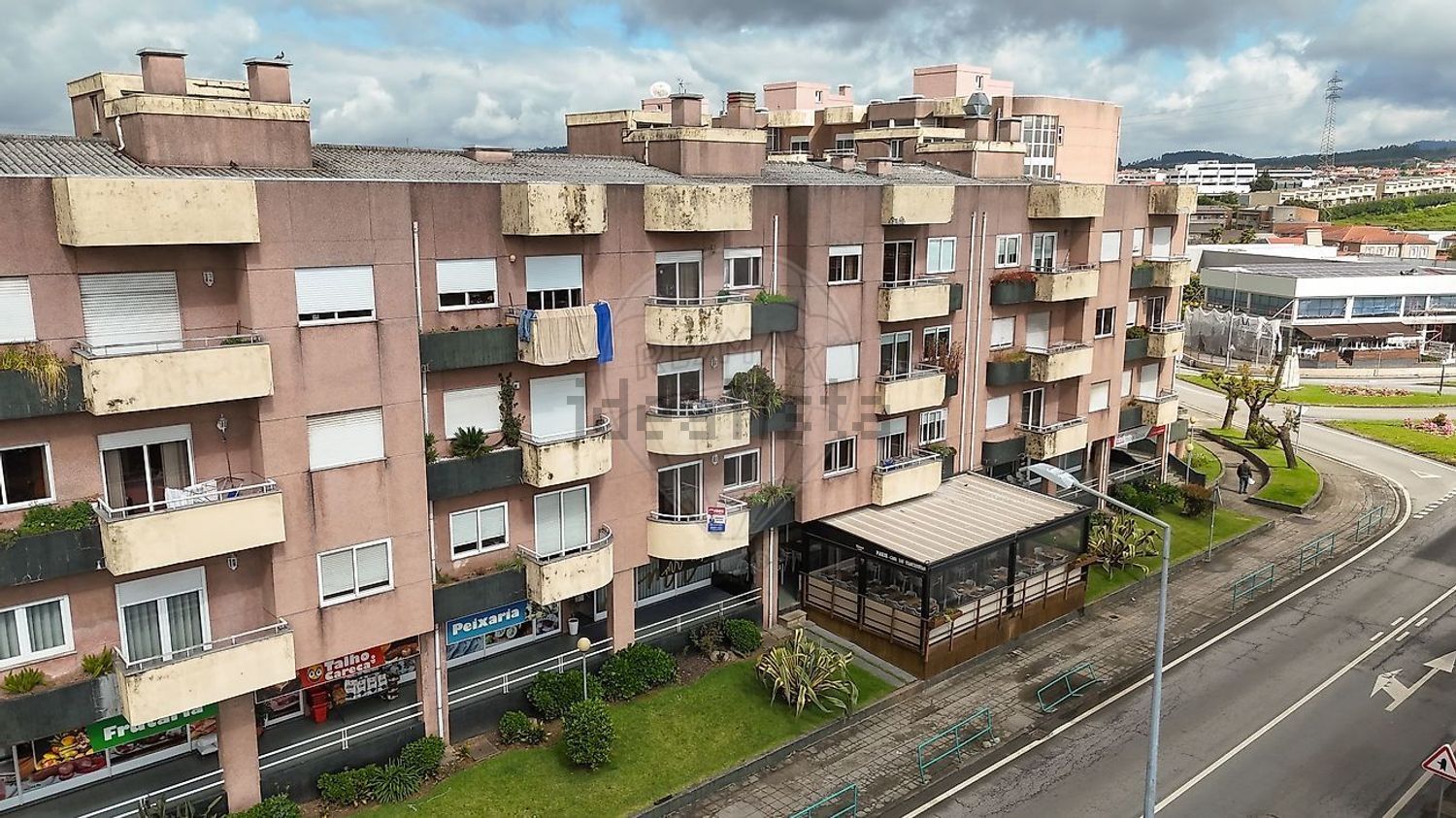 公寓 t3出售在Avenida Rio Veirão - 视线