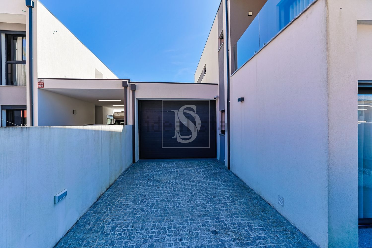 小楼房或独栋别墅出售在 Perafita - Lavra - Santa Cruz do Bispo - 过道