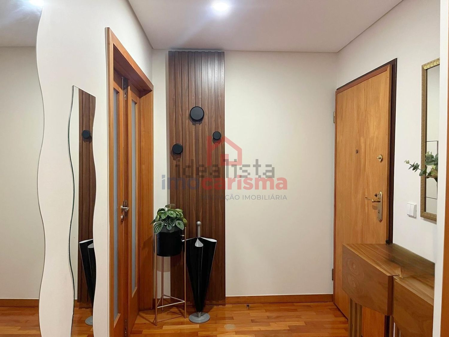 公寓 t3出售在Rua Fernando Pessoa, 74 - 电梯
