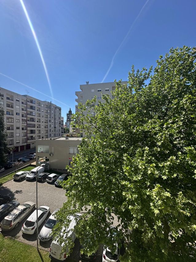 出租公寓 t3在Praça das Fontainhas s/n