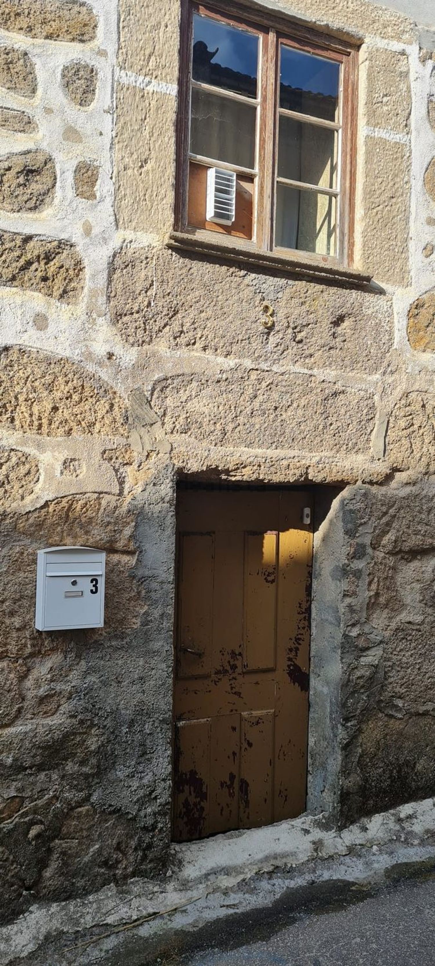 小楼房或独栋别墅出售在Rua Crasto, 3 - 外立面