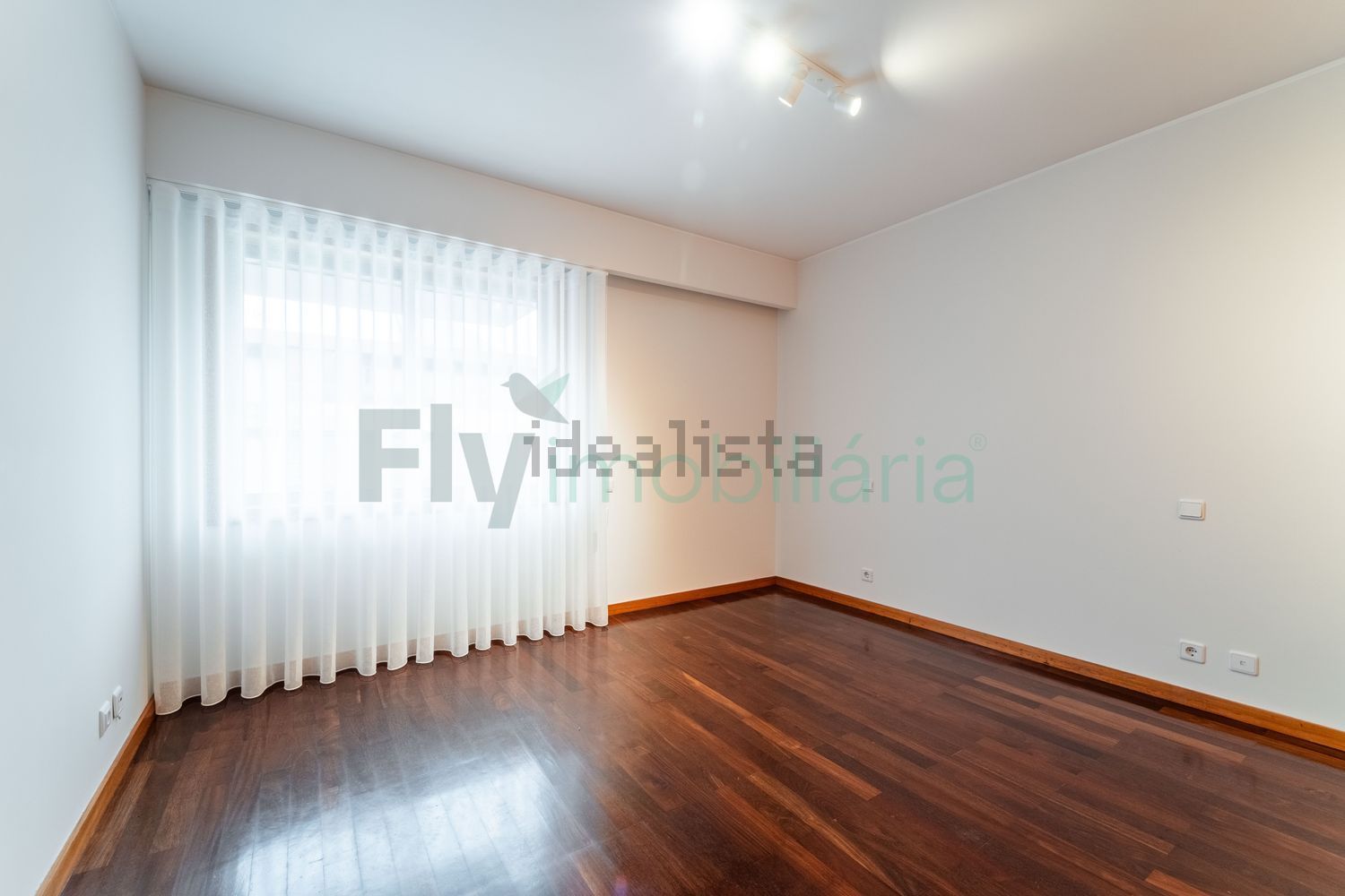 出租公寓 t3在Praça do Munícipio s/n - 卧室