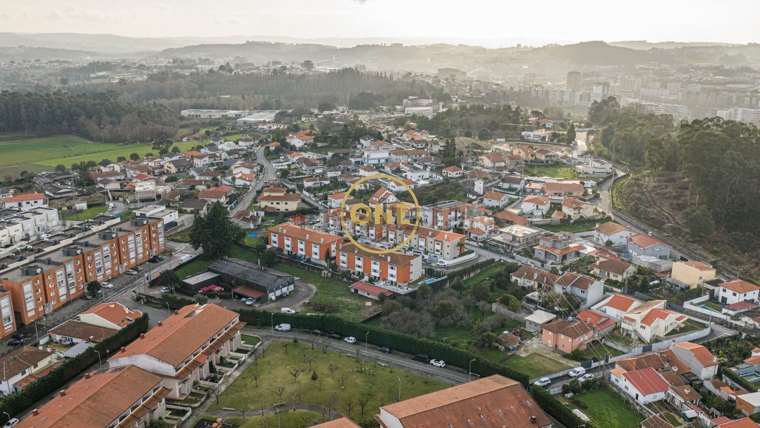 联排别墅出售在Rua Abade Rodrigo Joaquim de Menezes, 87 - 照片