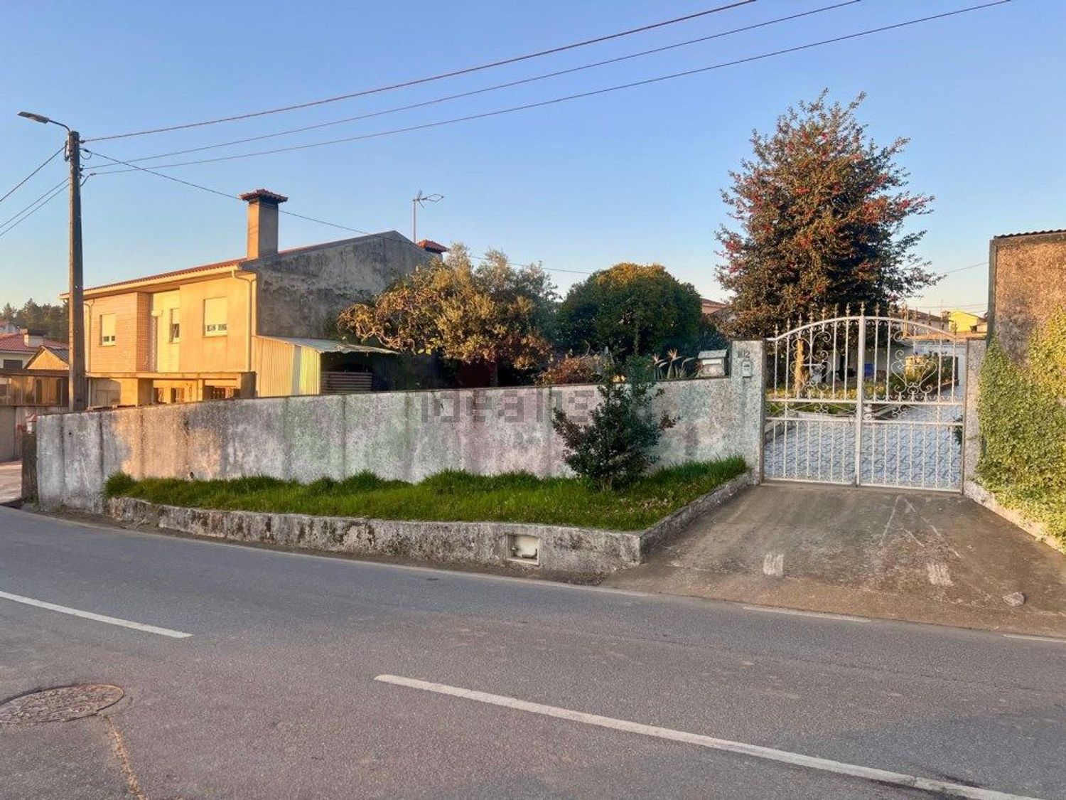 小楼房或独栋别墅出售在Rua Paulo VI - 前厅