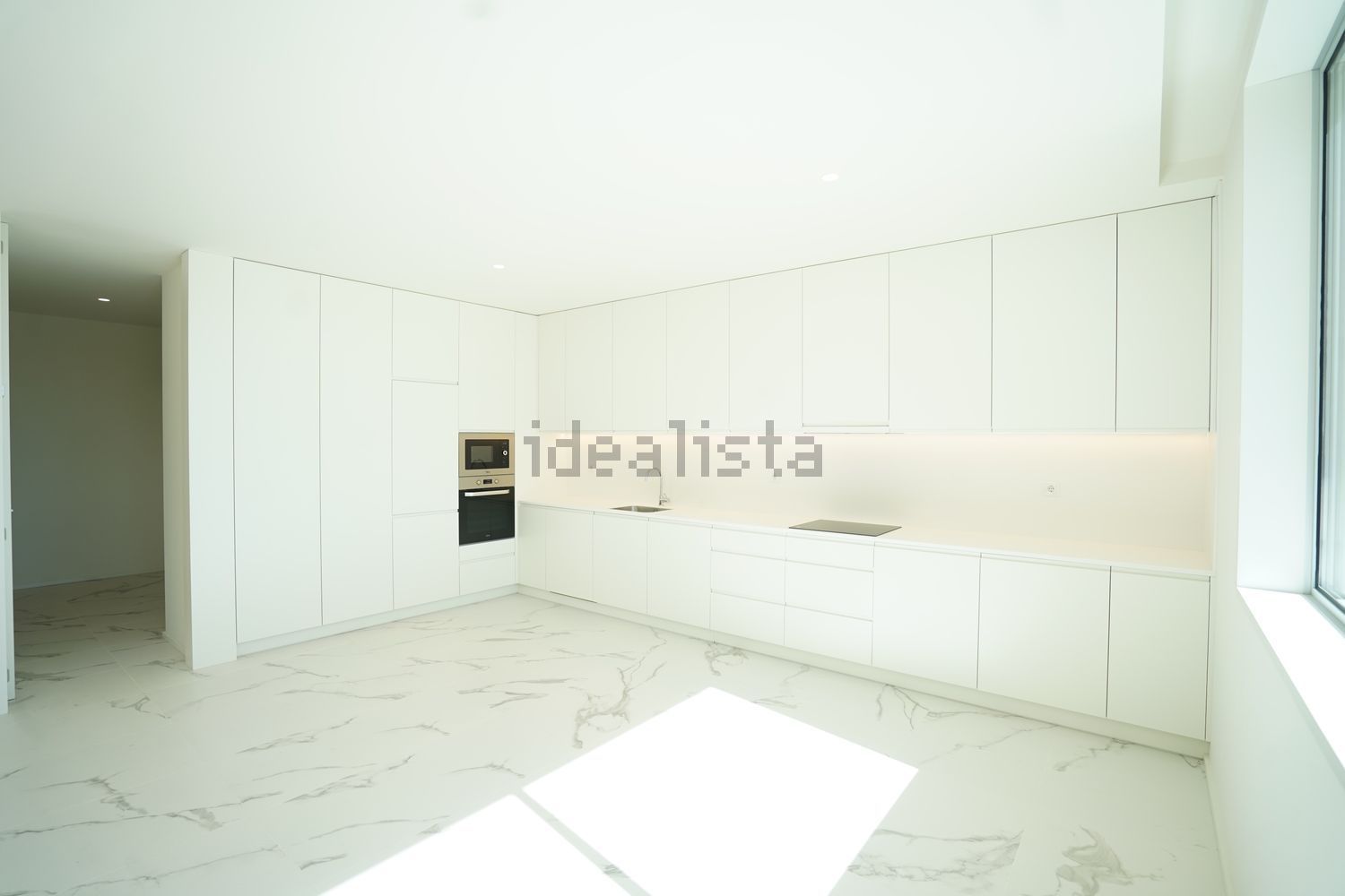 公寓 t3出售在Avenida Doutor Leonardo Coimbra, 99 - 居住