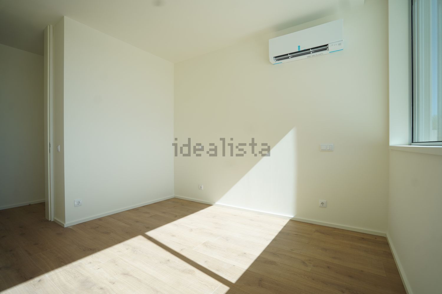 公寓 t3出售在Avenida Doutor Leonardo Coimbra, 99 - 居住