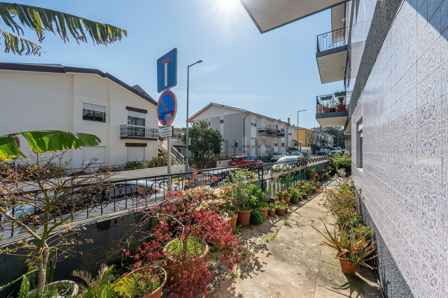 小楼房出售在Rua Doutor Américo Jazelino Dias Costa s/n - 阳台