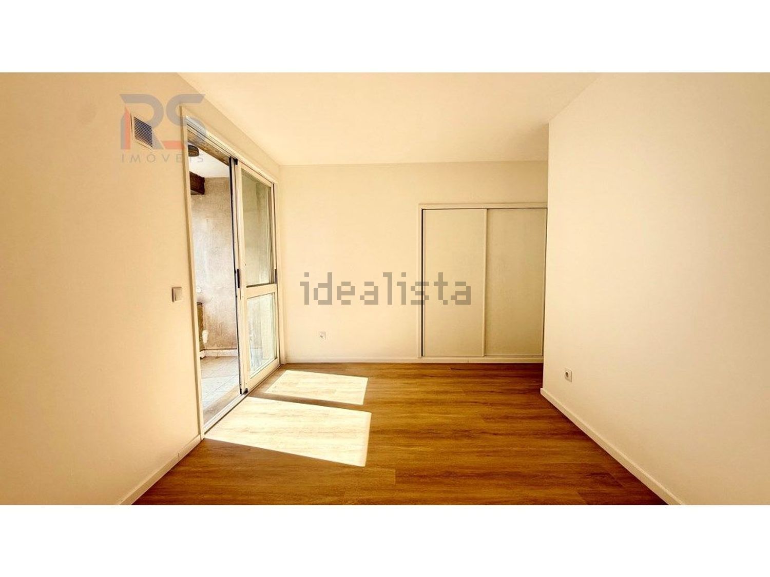 公寓 t3出售在Rua Santa Joana - 过道