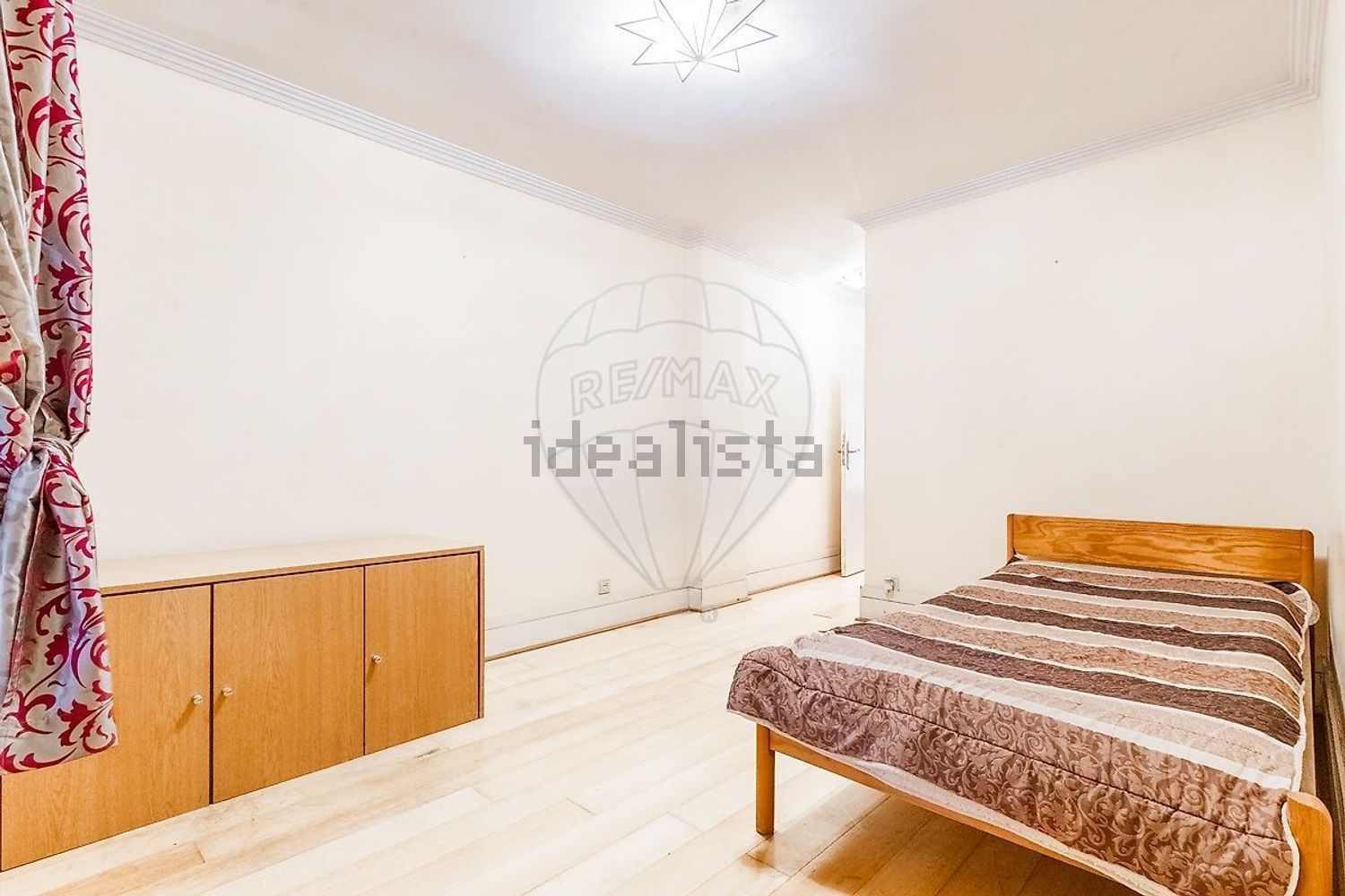 公寓 t4出售在Rua de Gil Vicente, 38 - 卧室