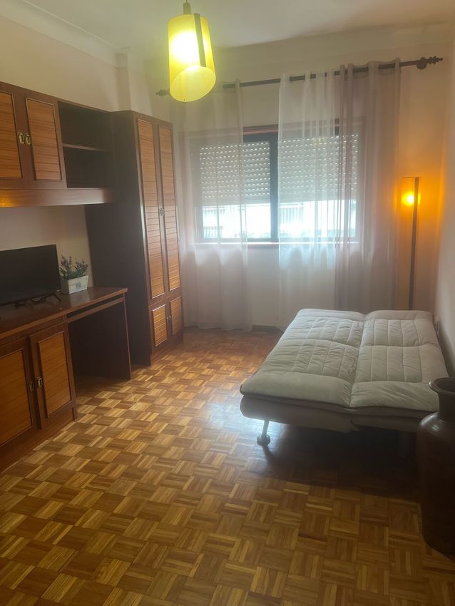 出租房间在Rua Doutor Melo Leote, 259