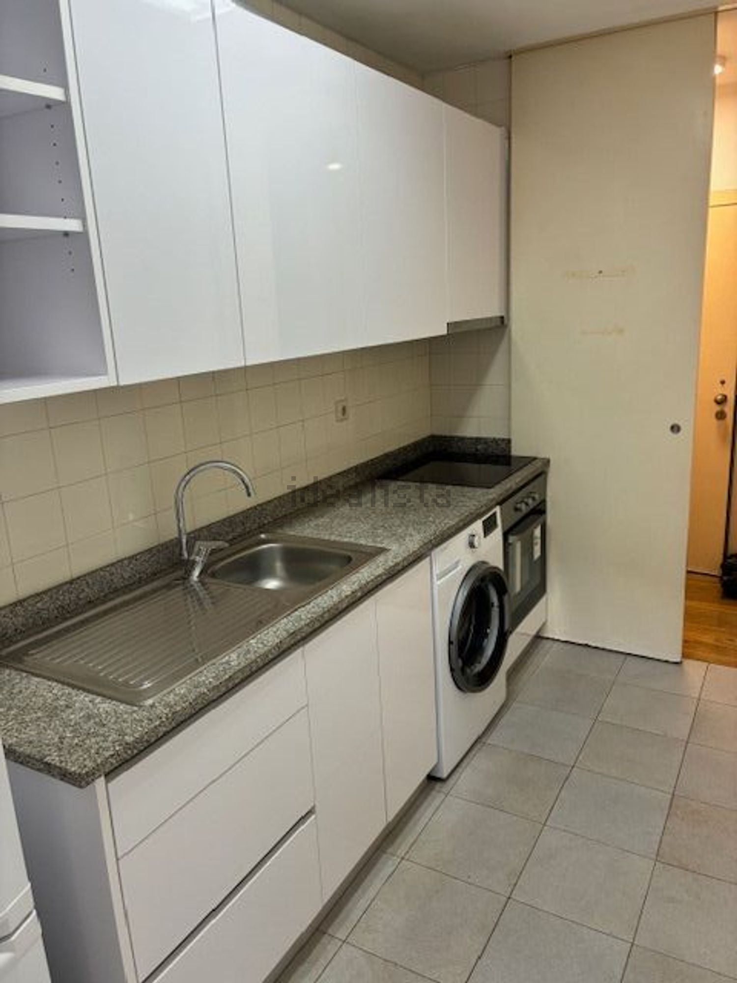 出租公寓 t2在Rua Egas Moniz, 83 NAAndar - 厨房