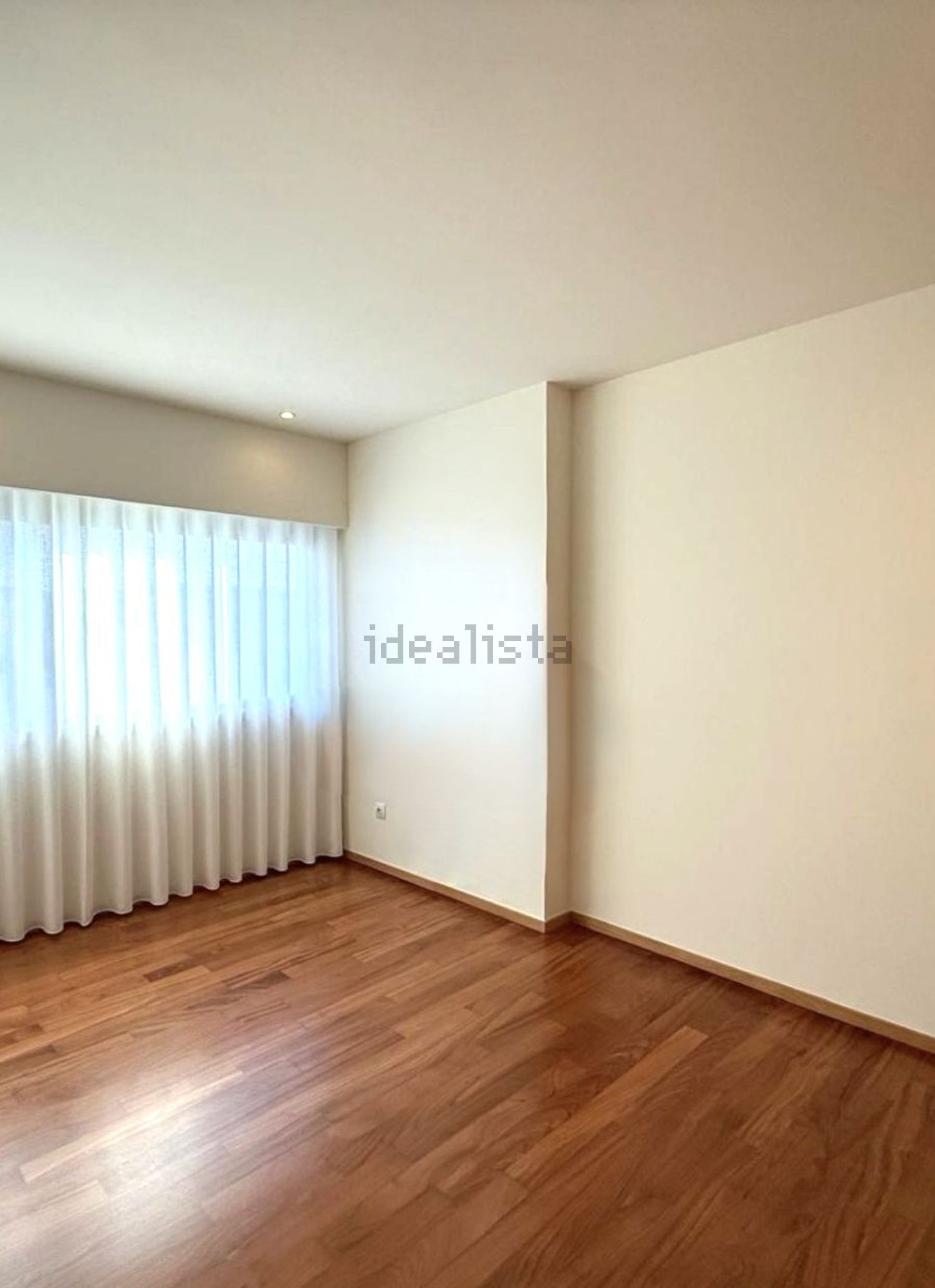 公寓 t3出售在Avenida Alcaides de Faria, 305 - 卧室
