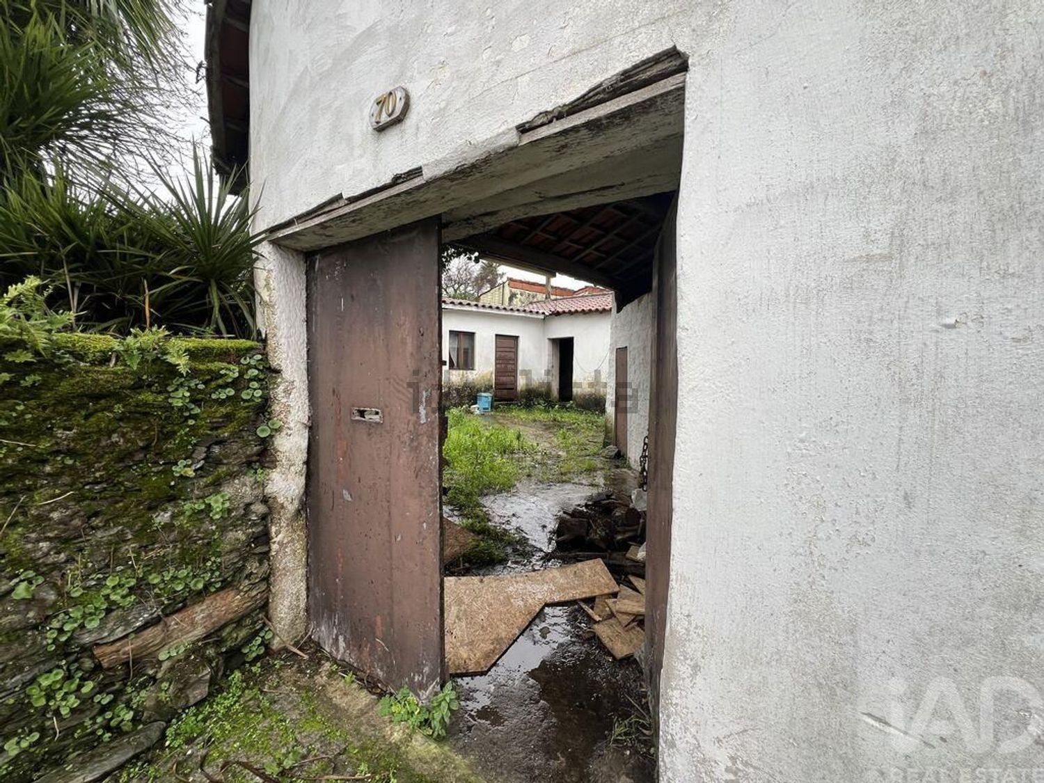 小楼房或别墅出售在Campo e Sobrado - 外立面