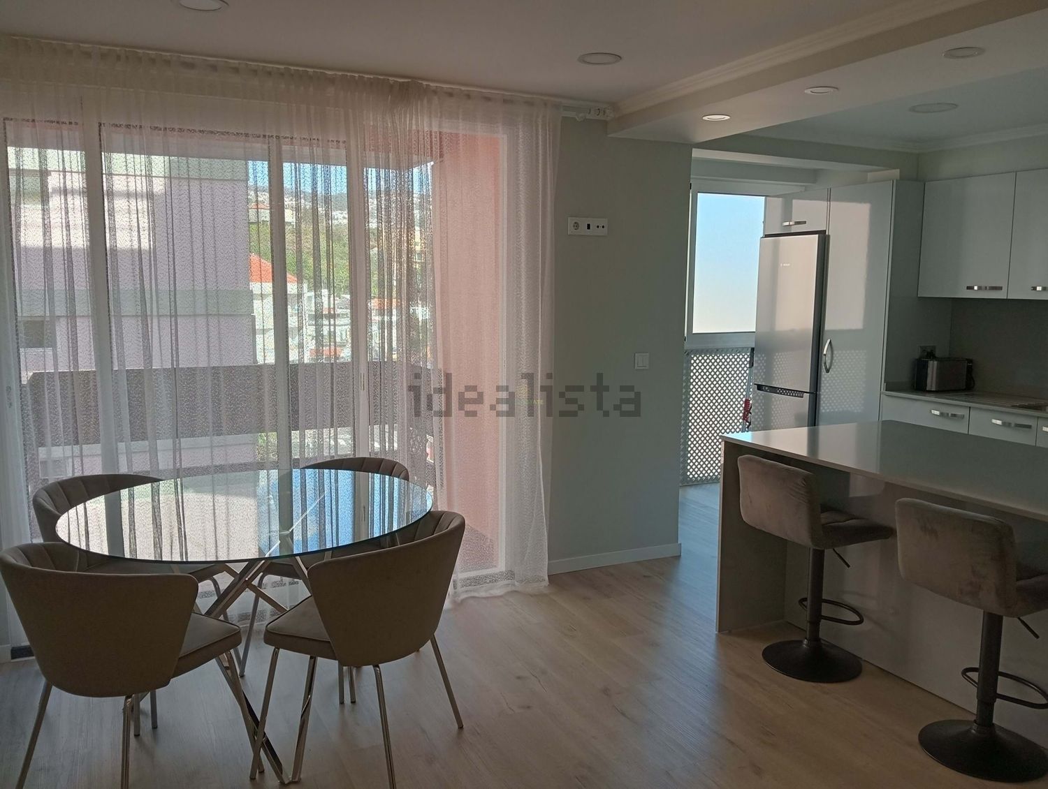 出租公寓 t3在Rua Cidade do Cabo s/n - 客厅