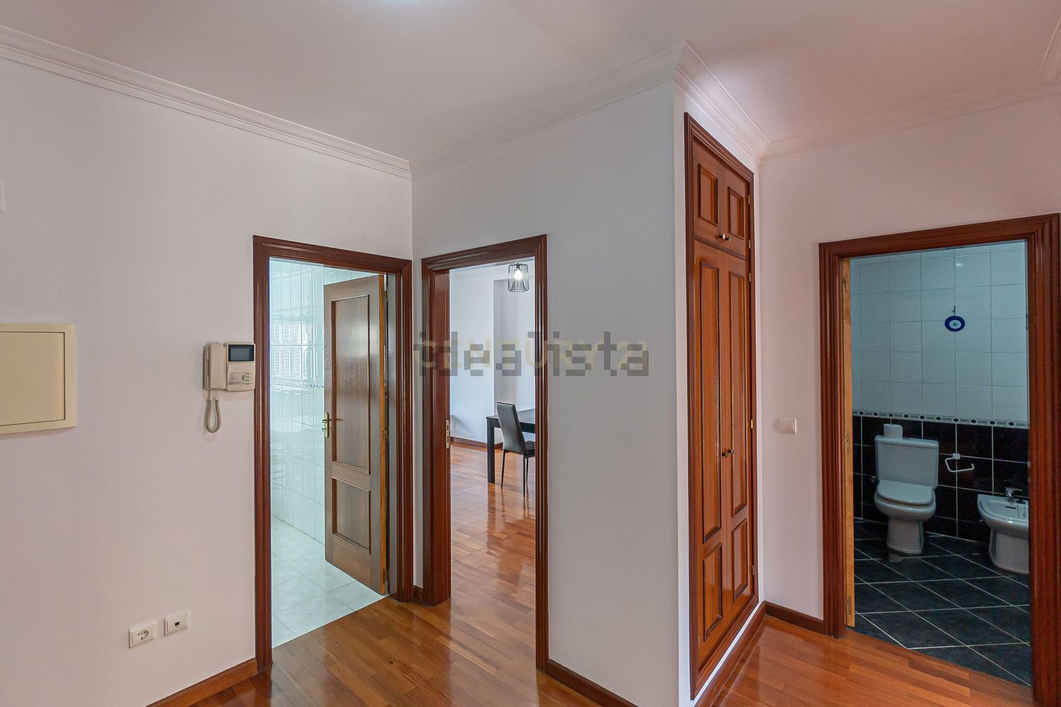 出租公寓 t2在Avenida Dom João I, 689 - 过道