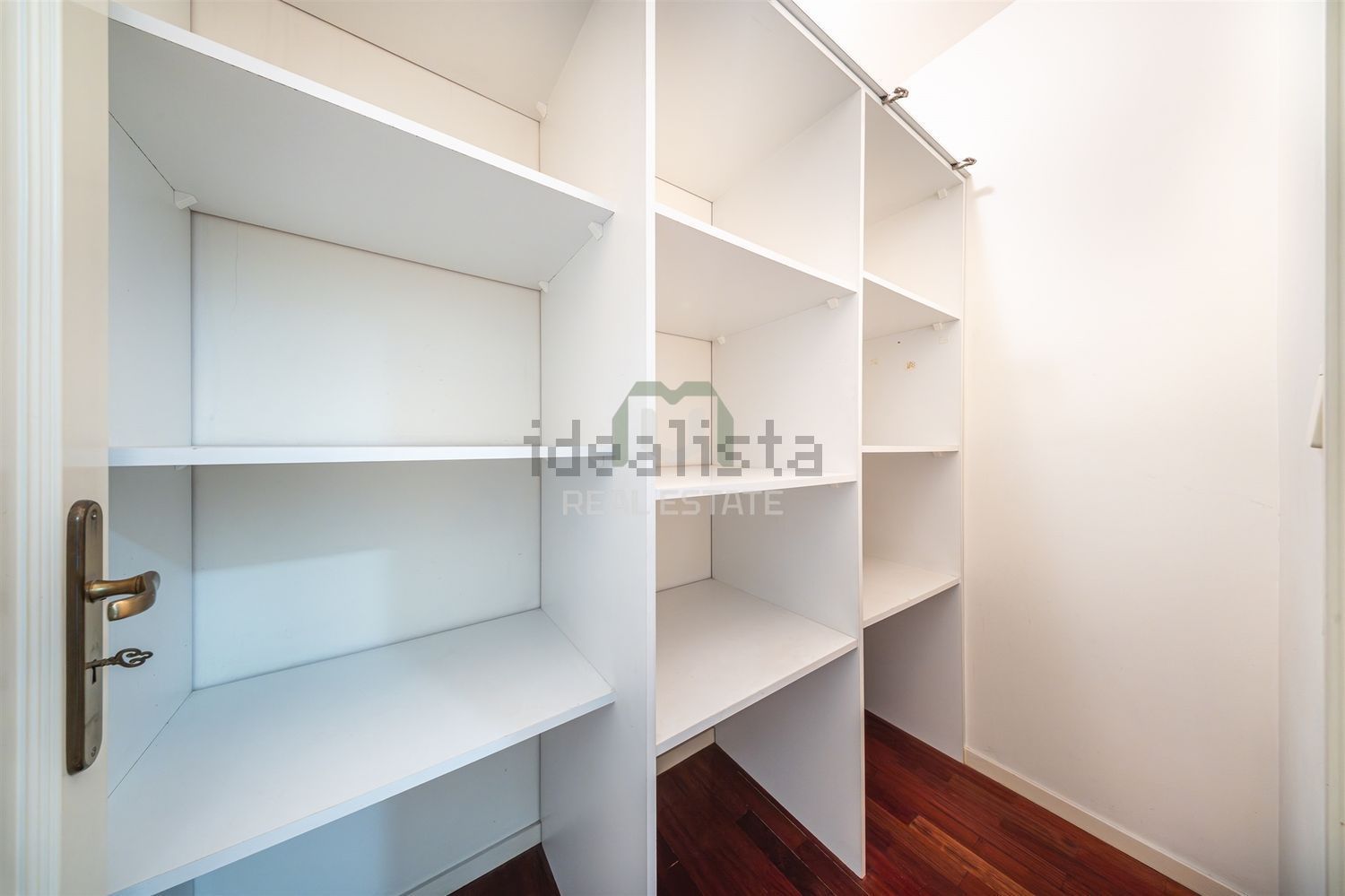 公寓 t3出售在Rua Arquitecto Borges Vinagre, 282 - 酒窖