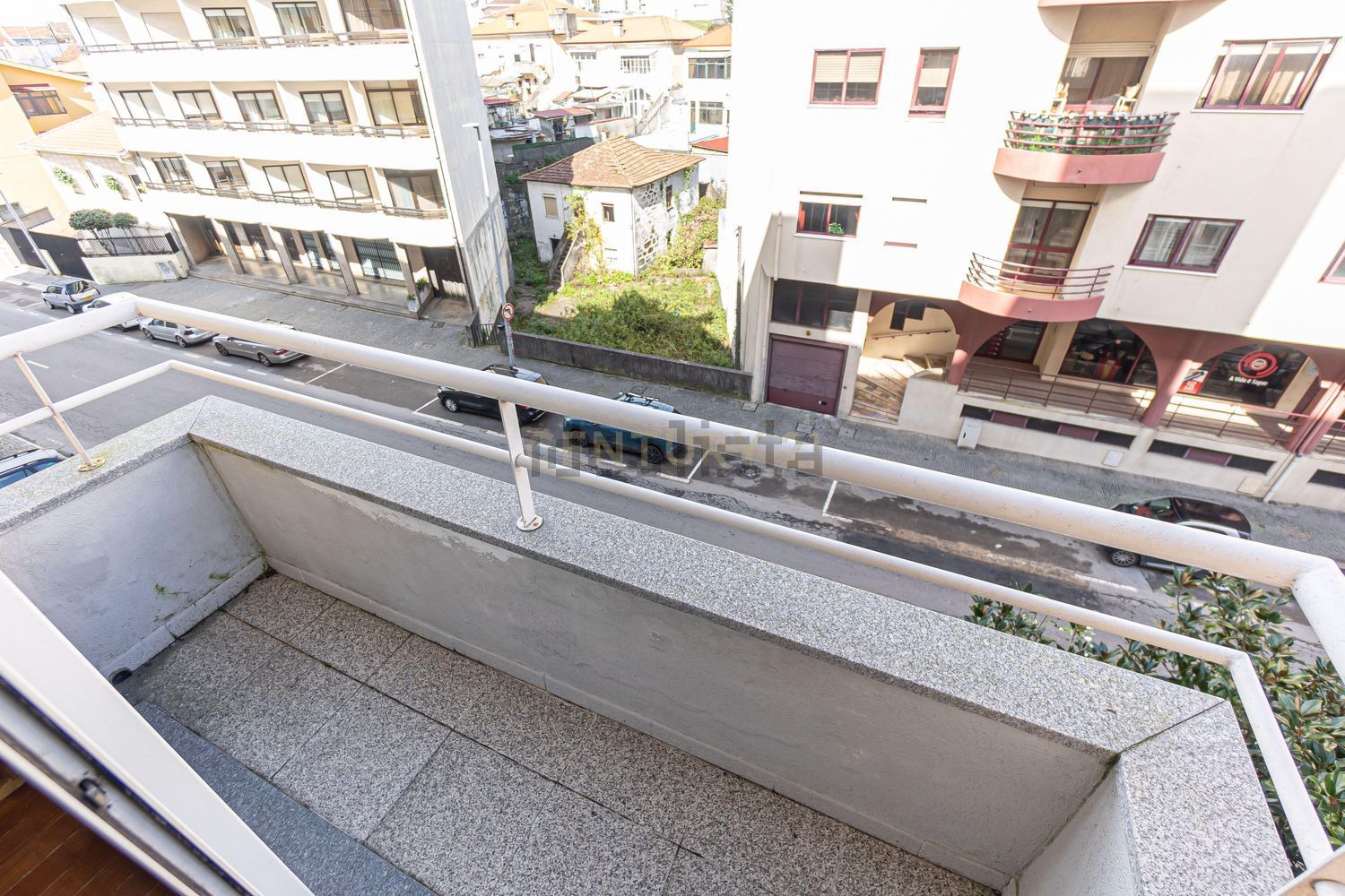 出租公寓 t2在Avenida Dom João I, 689 - 阳台
