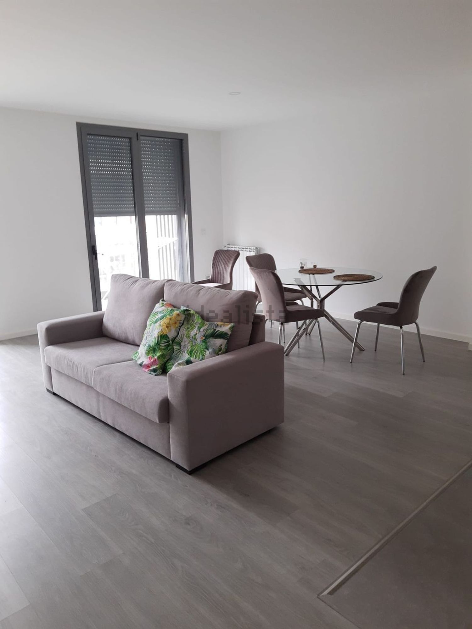 出租房间在Rua das Doze Casas, 251 - 客厅