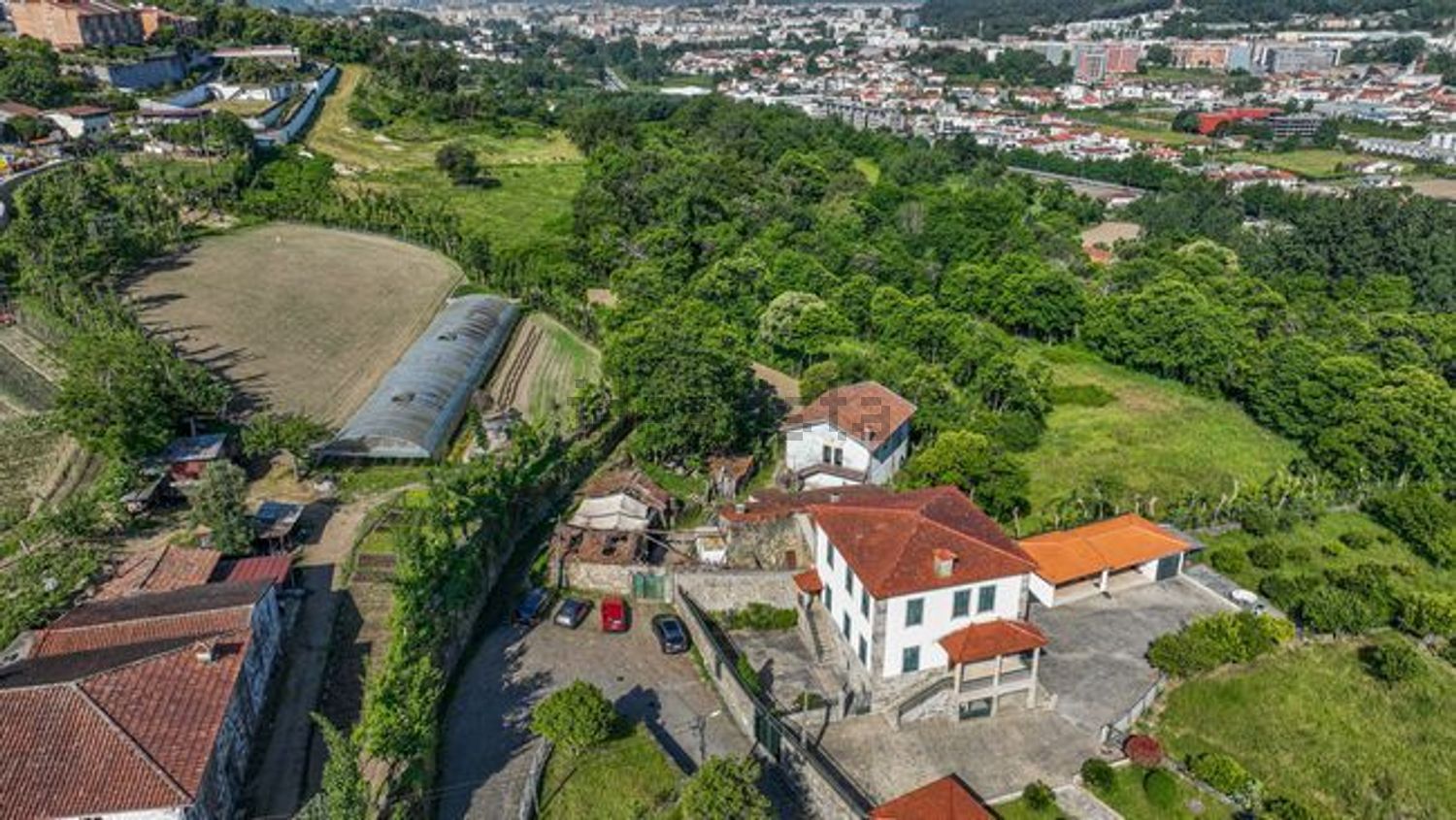 小楼房或独栋别墅出售Lugar do Outeiro Este- s Pedro s/n - 照片