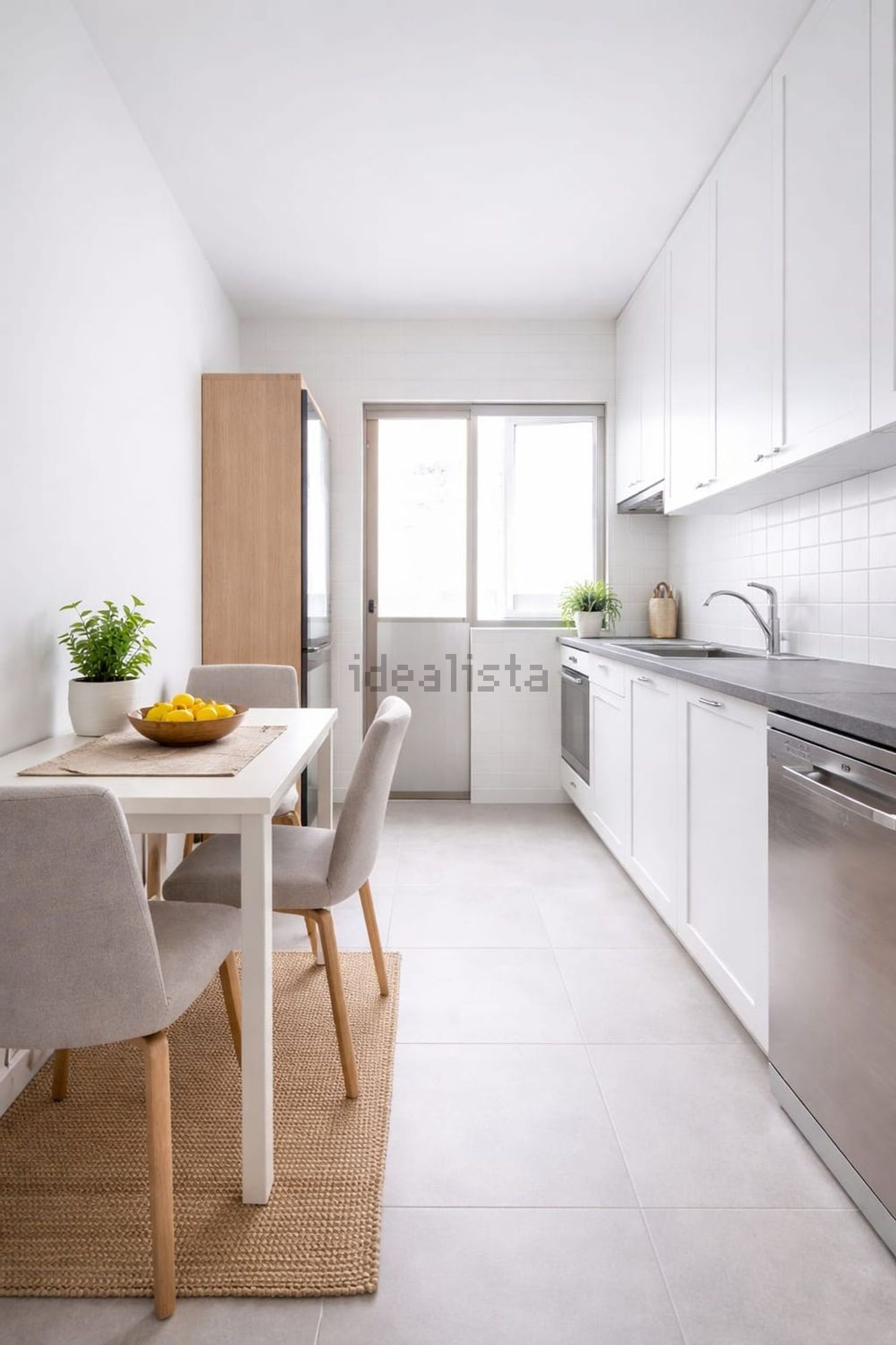 小楼房出售在Rua Doutor Américo Jazelino Dias Costa s/n - 厨房