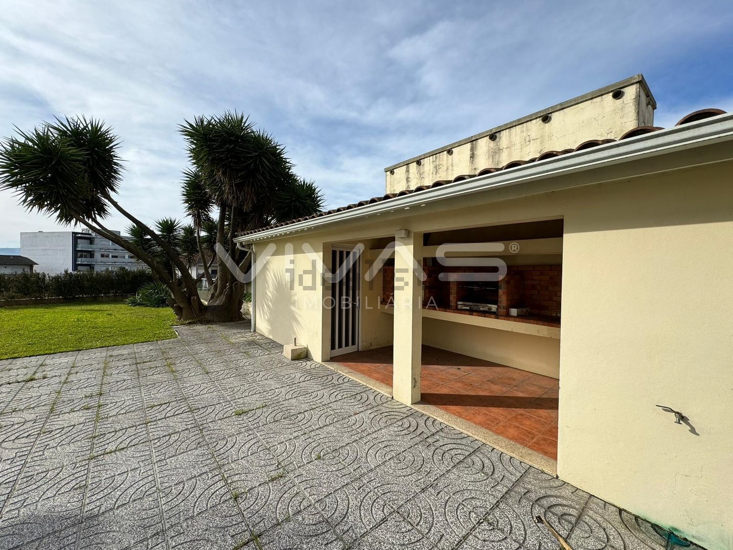 出租小楼房或独栋别墅在Vila de Prado - 外立面