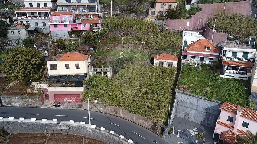 小楼房或独栋别墅出售在Travessa do Lombinho