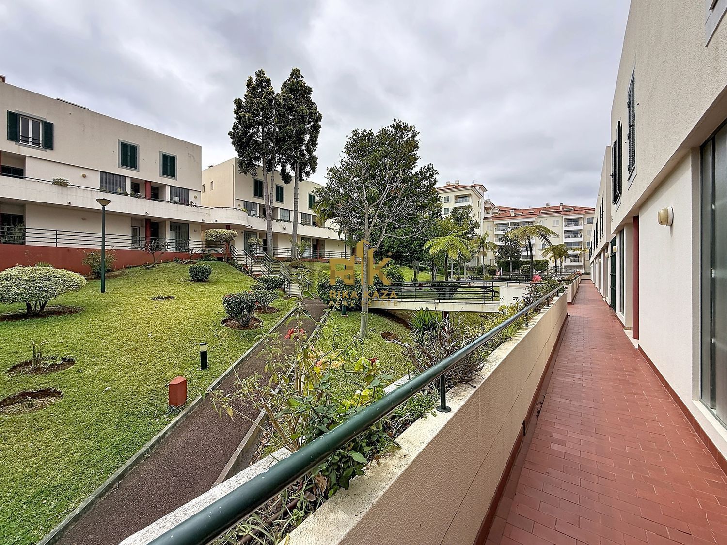公寓 t4出售在Avenida da Madalena , Conjunto Habitacional Madalena , Bloco F2 s/n - 照片