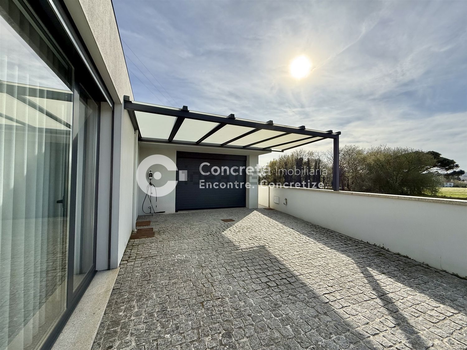 小楼房或独栋别墅出售在Avenida Central, 530 - 视线