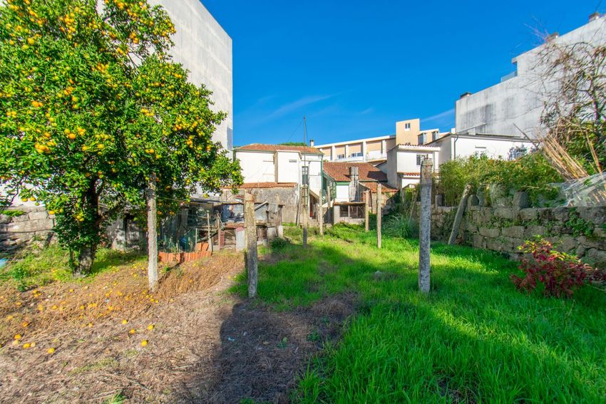 双拼别墅出售在Rua Monte da Bela, 47