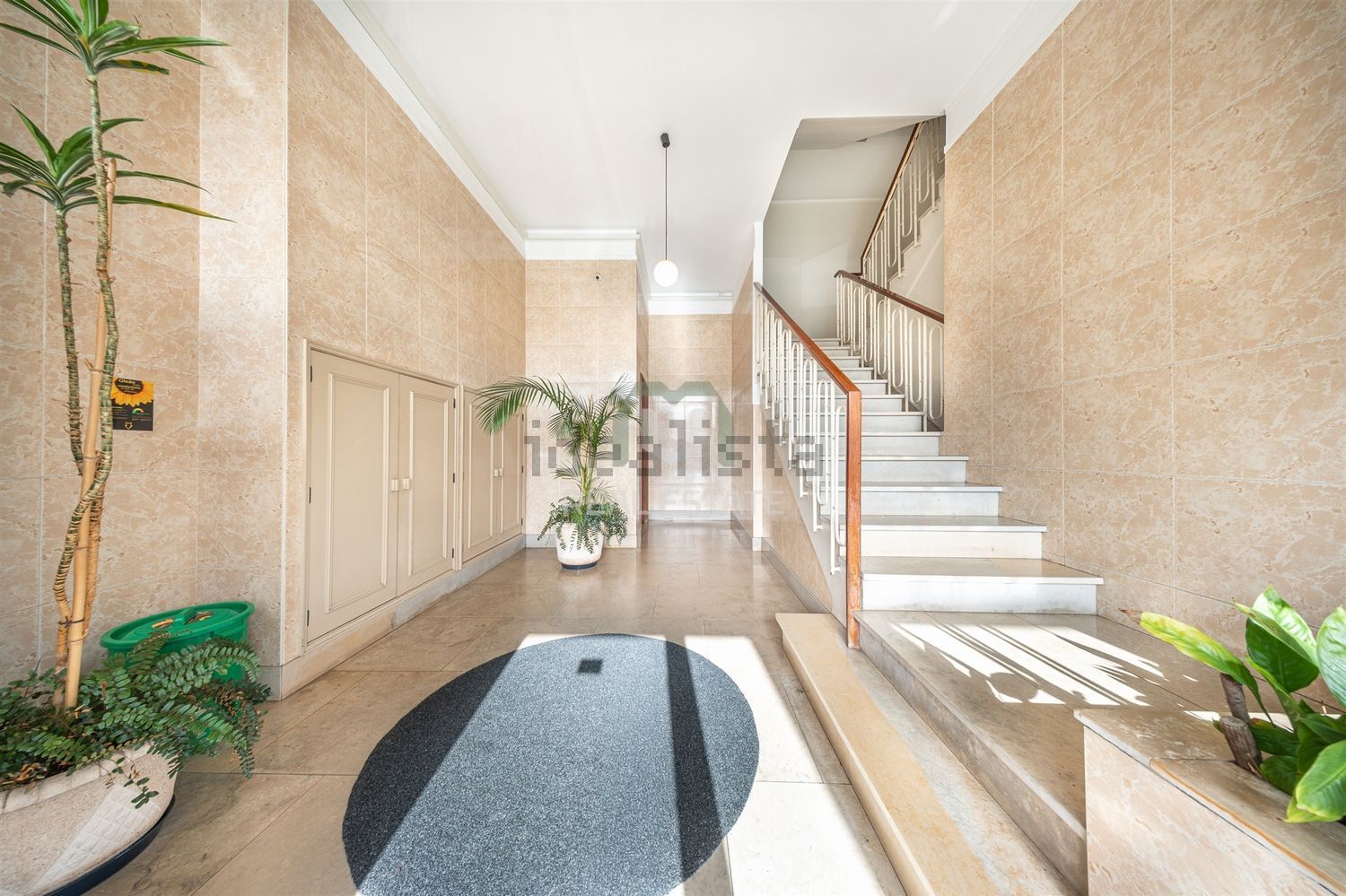 公寓 t3出售在Rua Arquitecto Borges Vinagre, 282 - 前厅