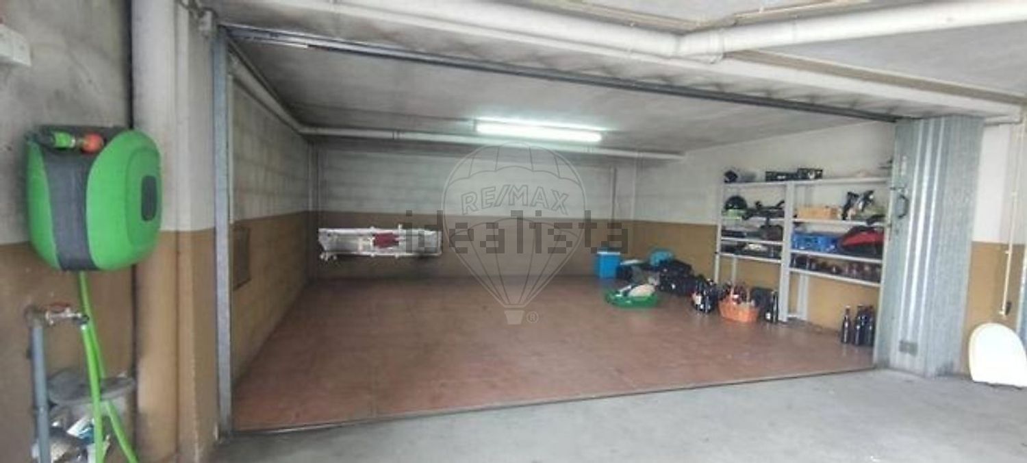 出租公寓 t2在Avenida de Santa Ana - 停车位