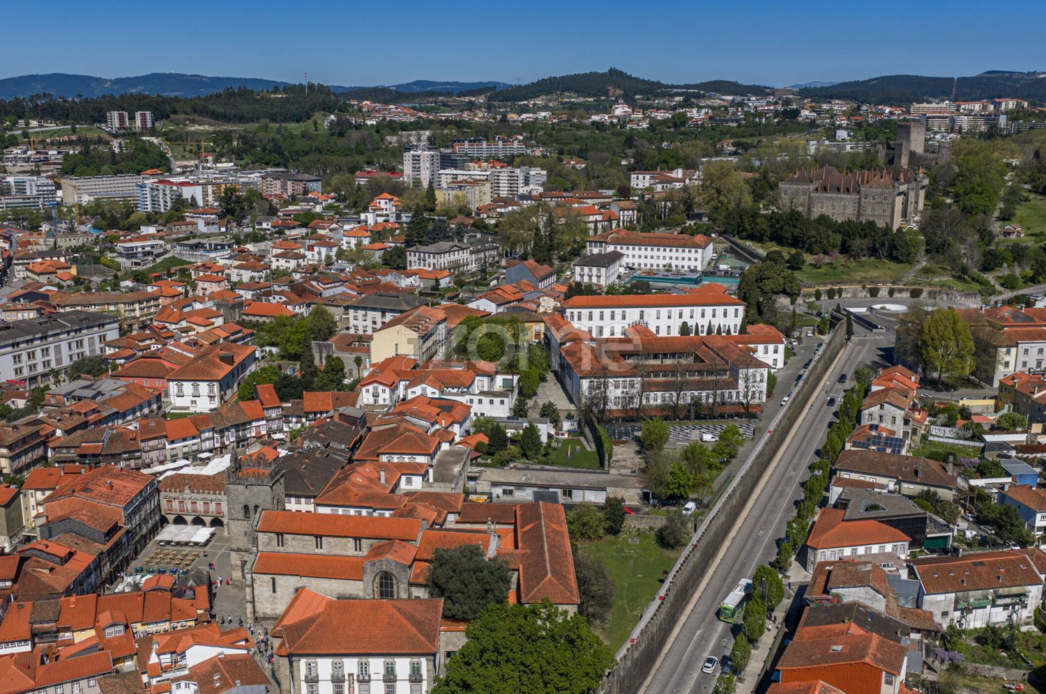 小楼房或独栋别墅出售在Rua de Santa Maria, 58 - 详情