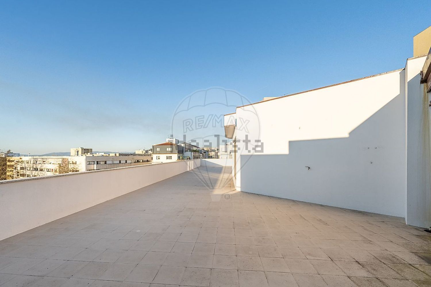公寓 t3出售在Avenida General Norton de Matos - 阳台