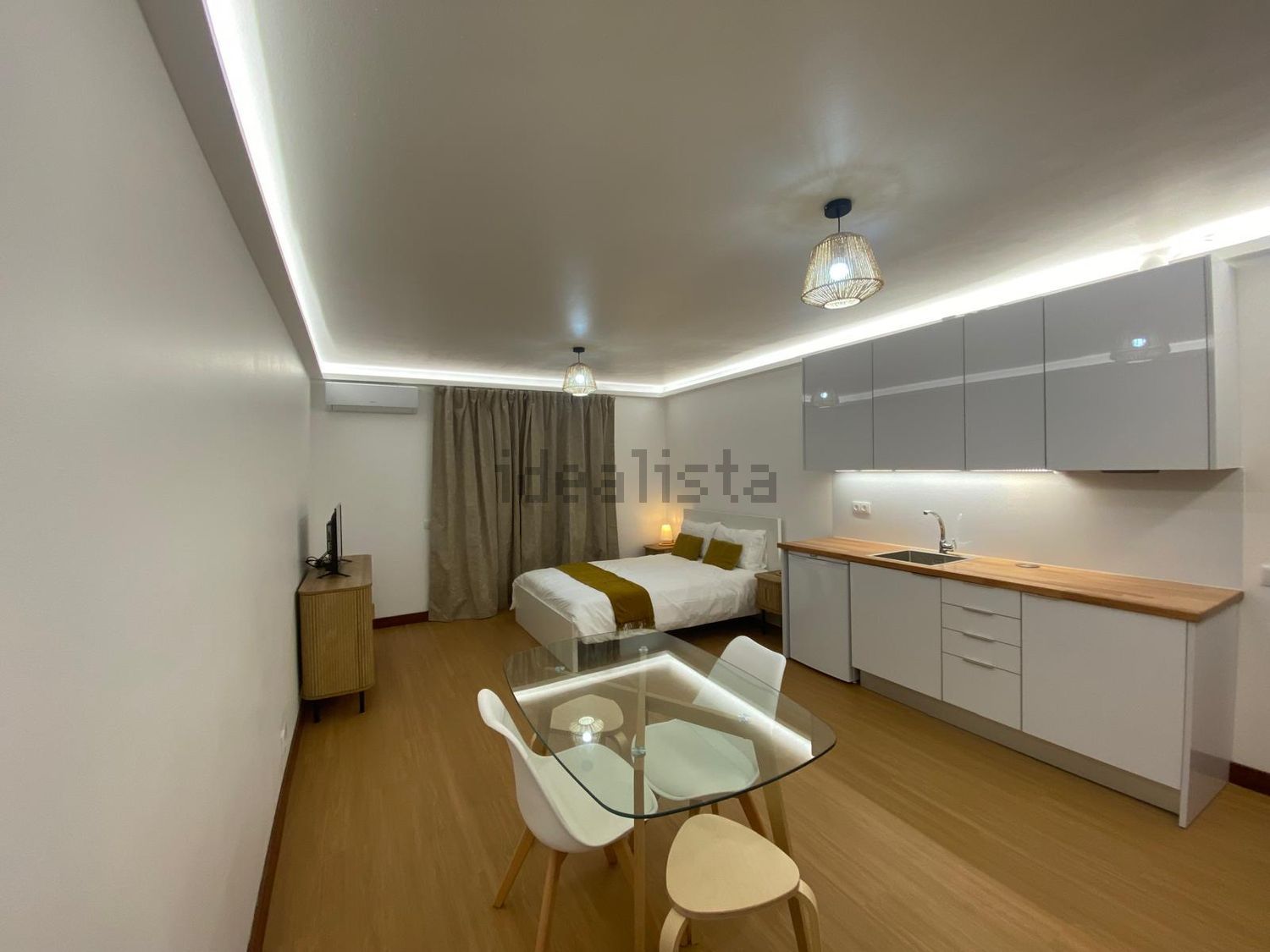 T0（单人公寓）出售在Rua Cooperativa Agrícola do Funchal, 7 - 客厅