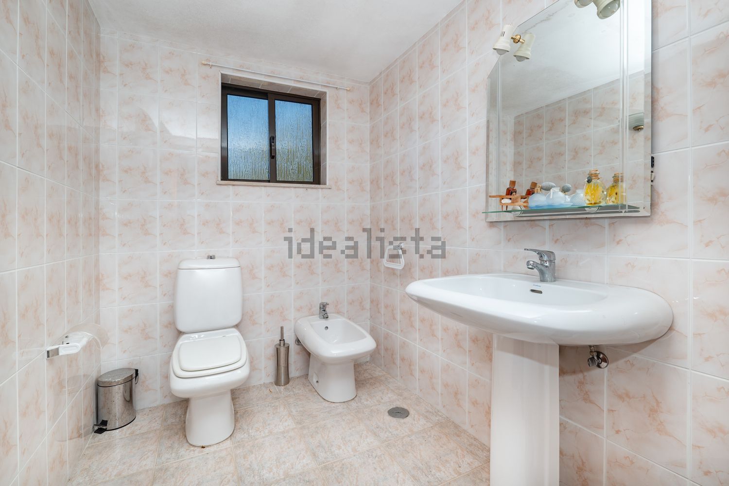 小楼房或独栋别墅出售在Travessa da Aldeia, 38 - 卫生间