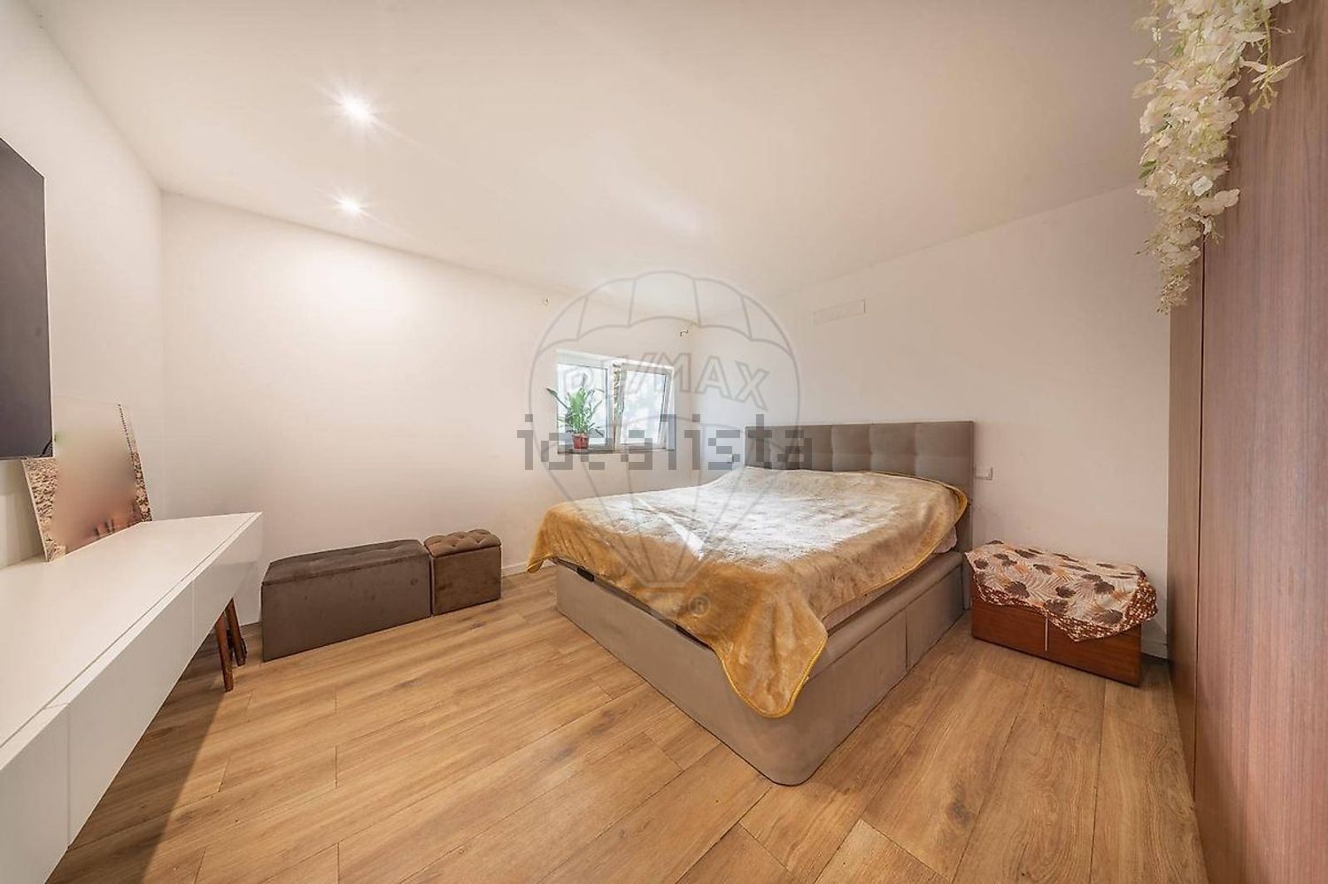 小楼房或独栋别墅出售在Rua do Miradouro - 卧室