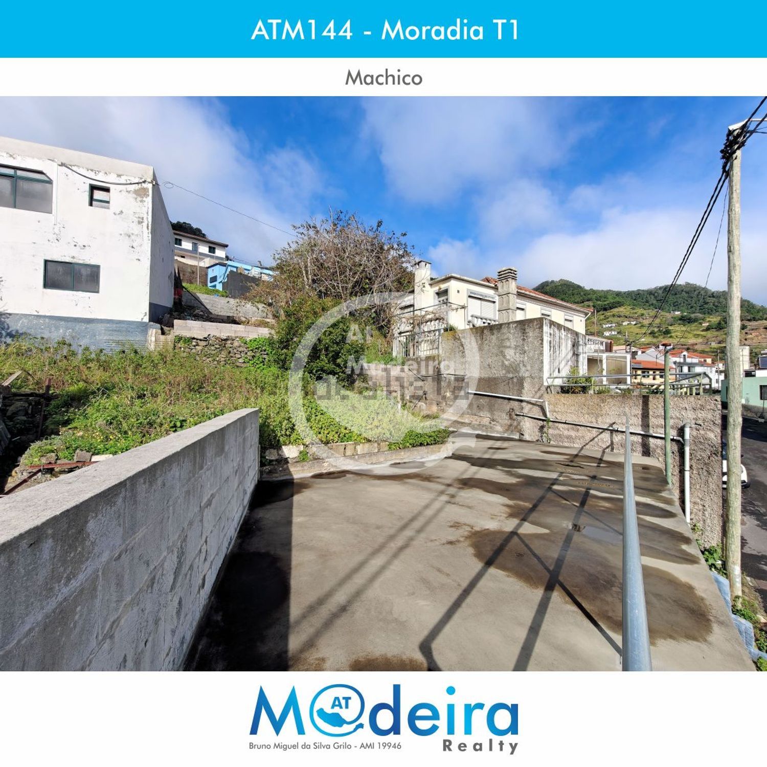 小楼房或独栋别墅出售在Estrada da Ribeira Seca, 310 - 阳台