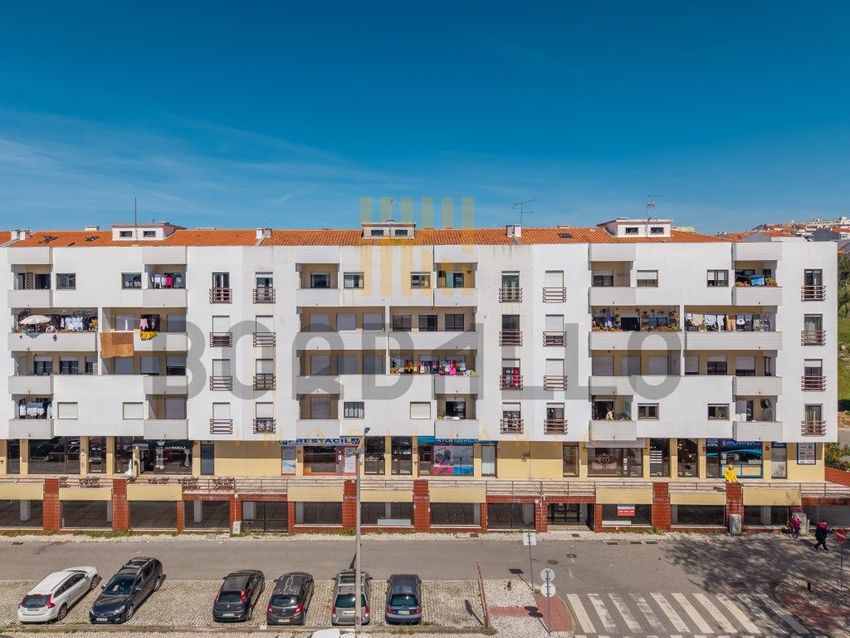 公寓 t3出售在Rua Vitorino Fróis