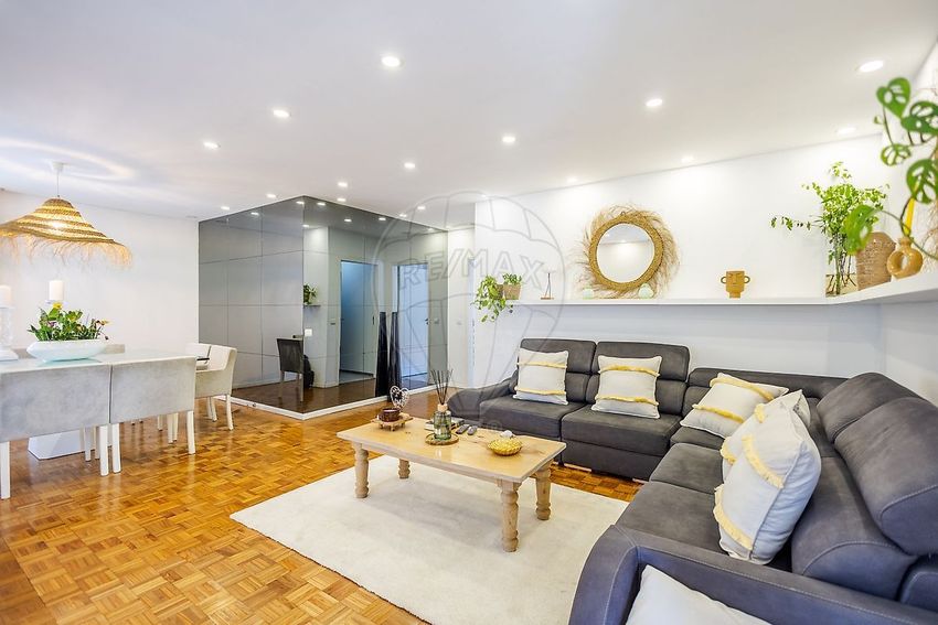公寓 t3出售在 Paço de Sousa