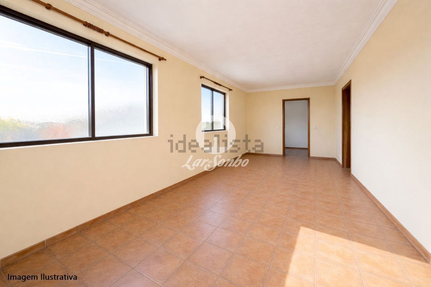 小楼房或独栋别墅出售在 Retorta e Tougues - 居住