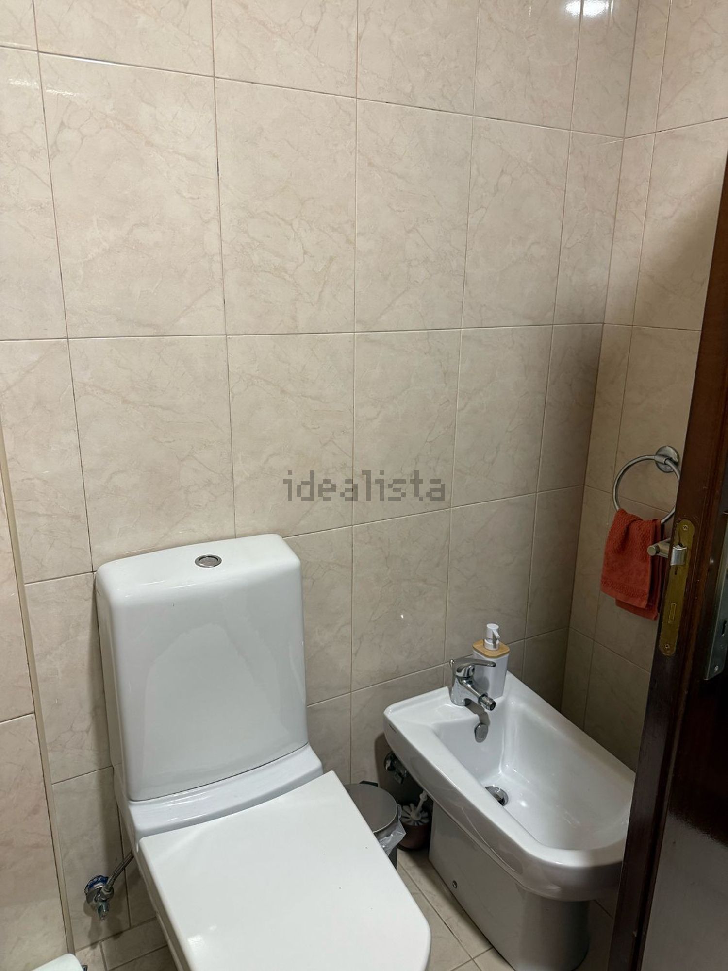 出租房间在Rua Doutor António Mota Prego, 15 - 卫生间