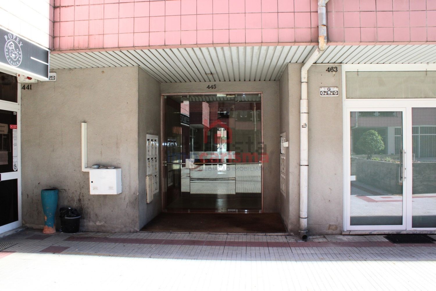 公寓 t2出售在Rua Arqueólogo Mário Cardoso, 11 - 前厅