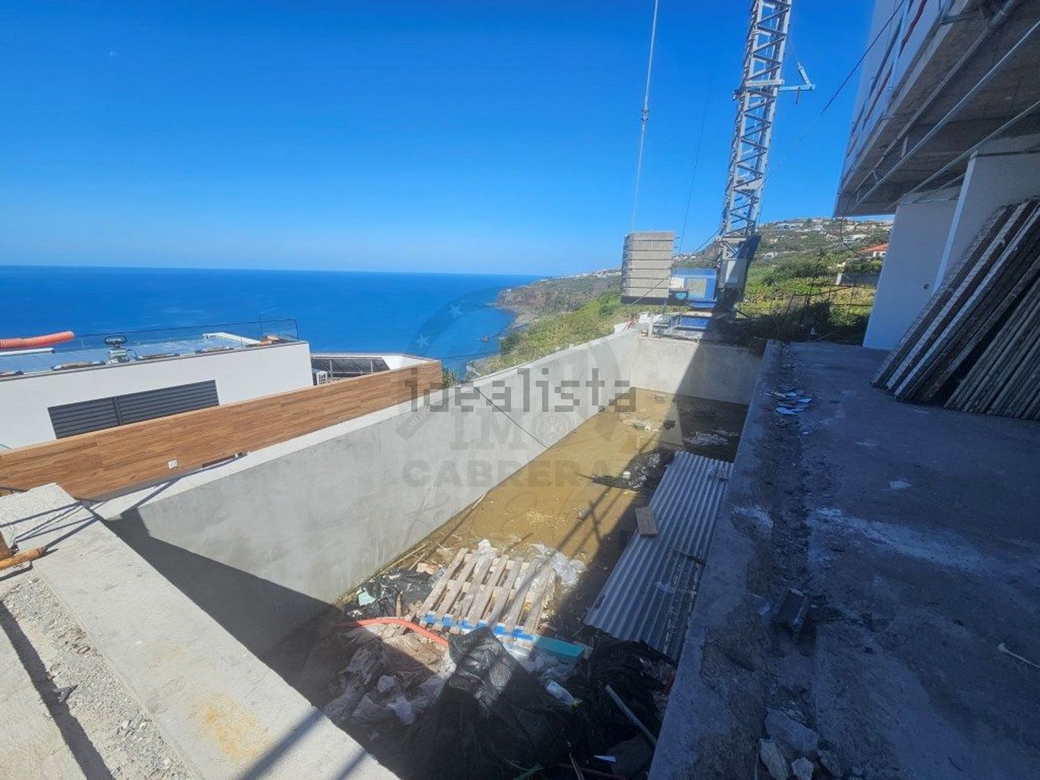 小楼房或独栋别墅出售在Ribeira Brava - 视线