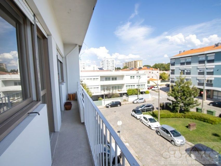 出租公寓 t2在Rua da Cruz, 335