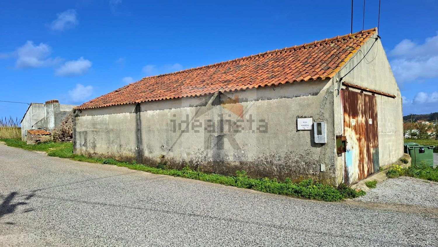 小楼房或独栋别墅出售在Santo Onofre e Serra do Bouro - 外立面