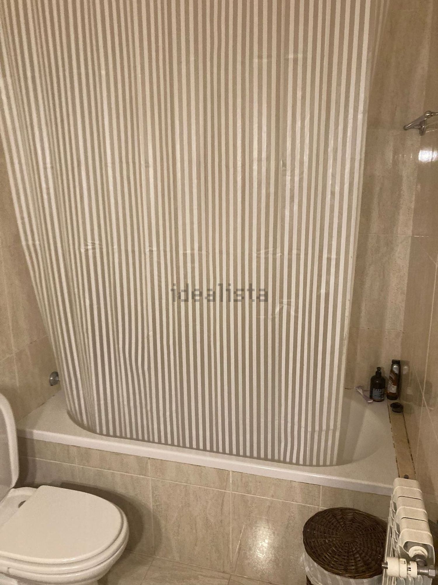 出租公寓 t1在Rua Republicanos, 111 - 卫生间