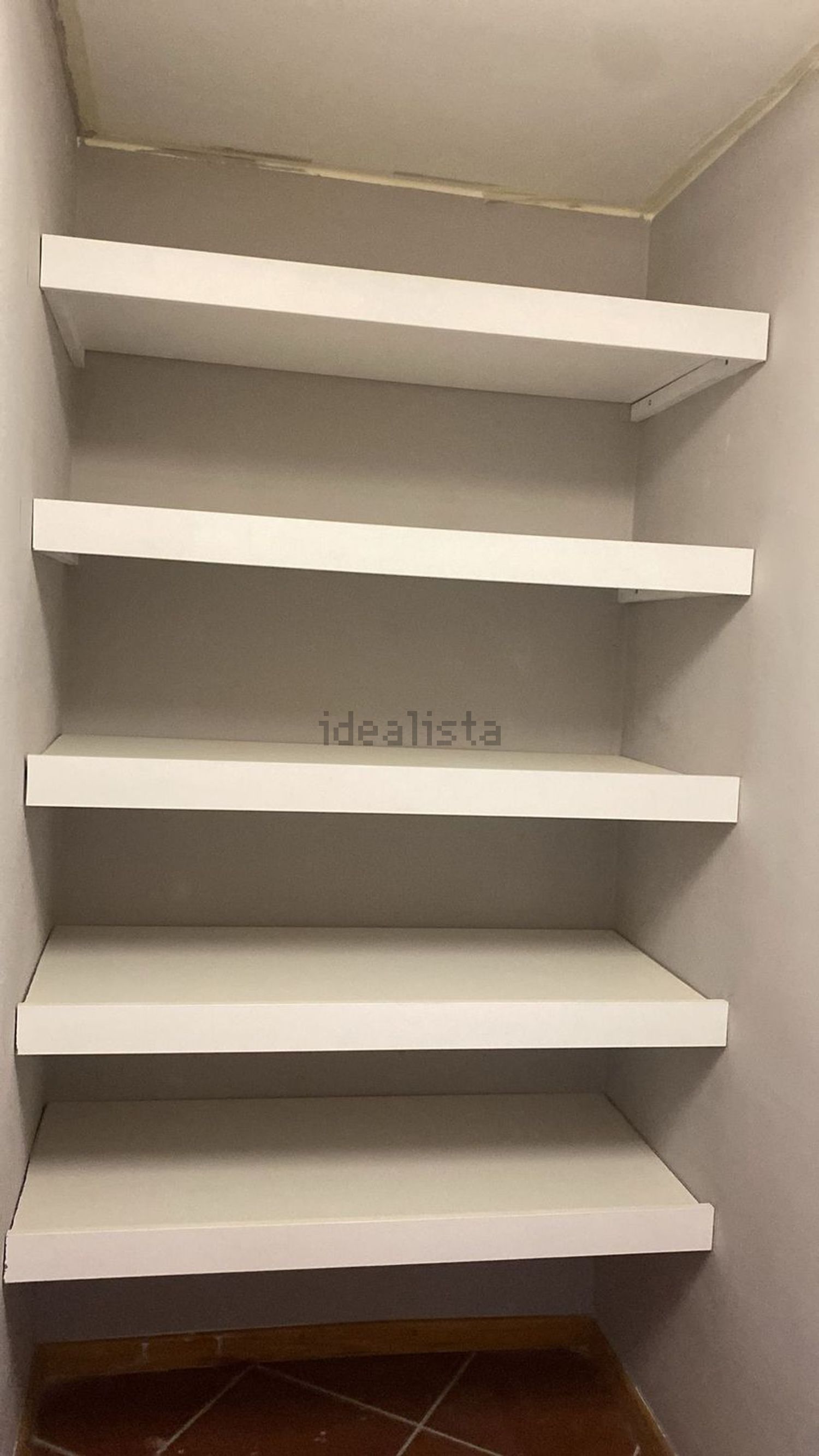 出租房间在Rua Dom Jerónimo de Azevedo, 470 - 试衣间