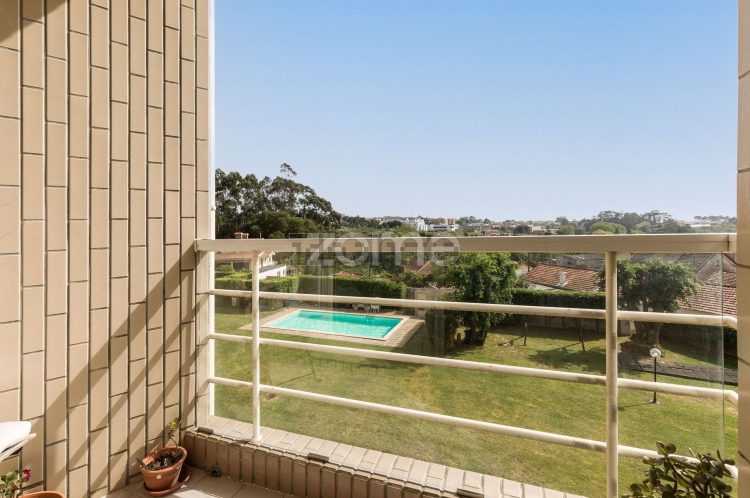 复式公寓出售在Rua Associação Recreativa de Francelos, 220 - 门廊