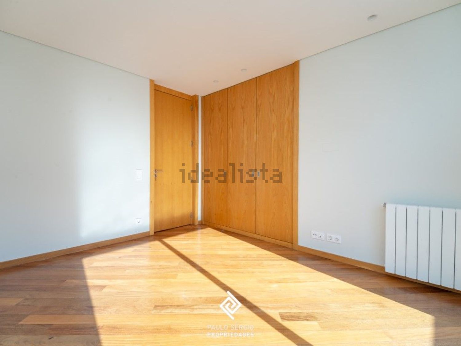 出租公寓 t3在Rua Padre Manuel Valente Pinho Leão, 246 - 卧室